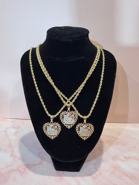 Hello Kitty Heart Necklace✨